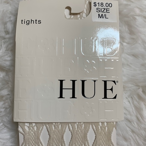 Hue Linear Diamonds Net Tights in Linen - Picture 2 of 8